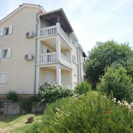 Apartments Novak By El-Pi Tours Malinska Esterno foto